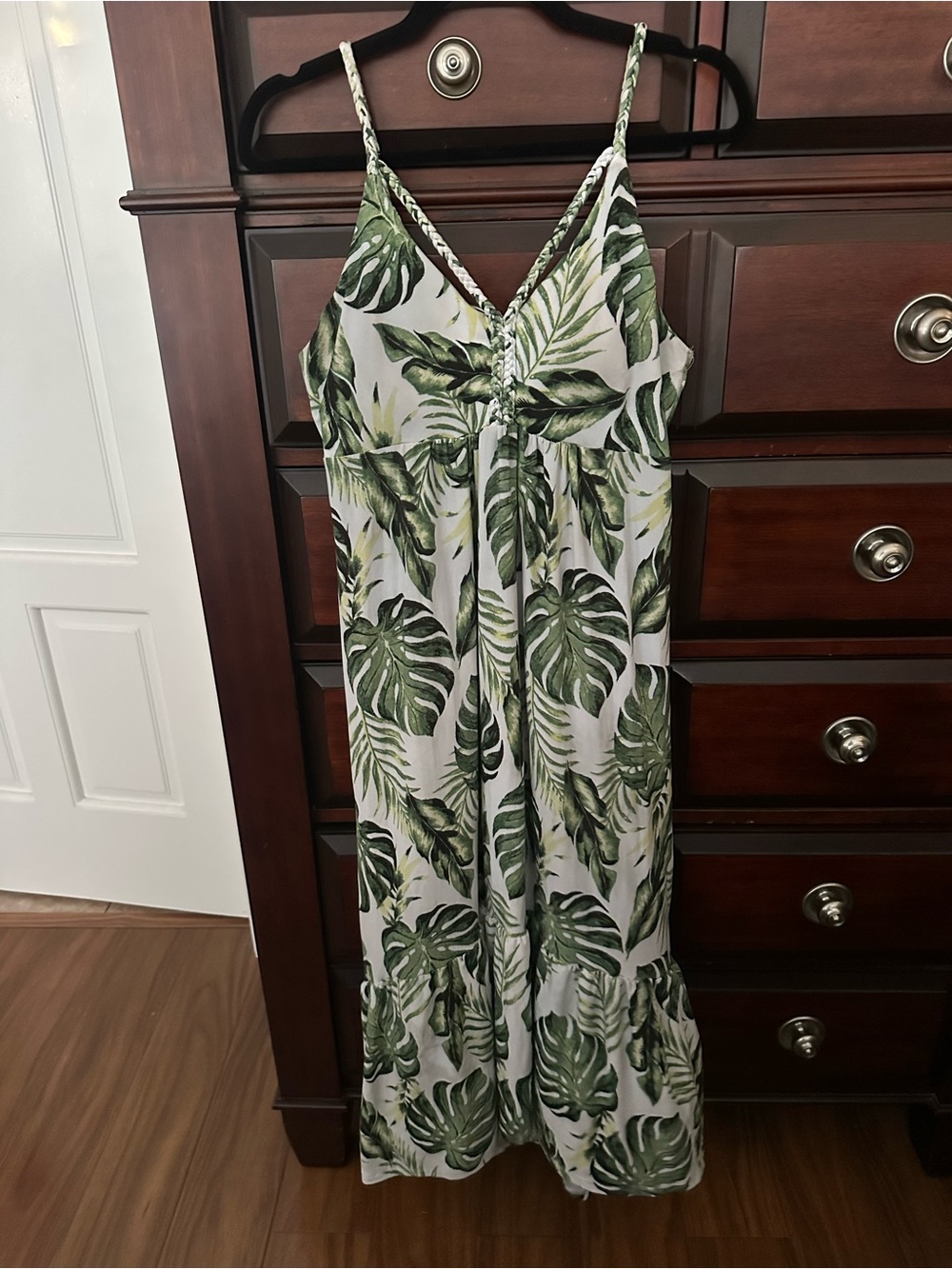 Derek Heart Sz Large White Maxi Dress with Green Tropical Leaf Print